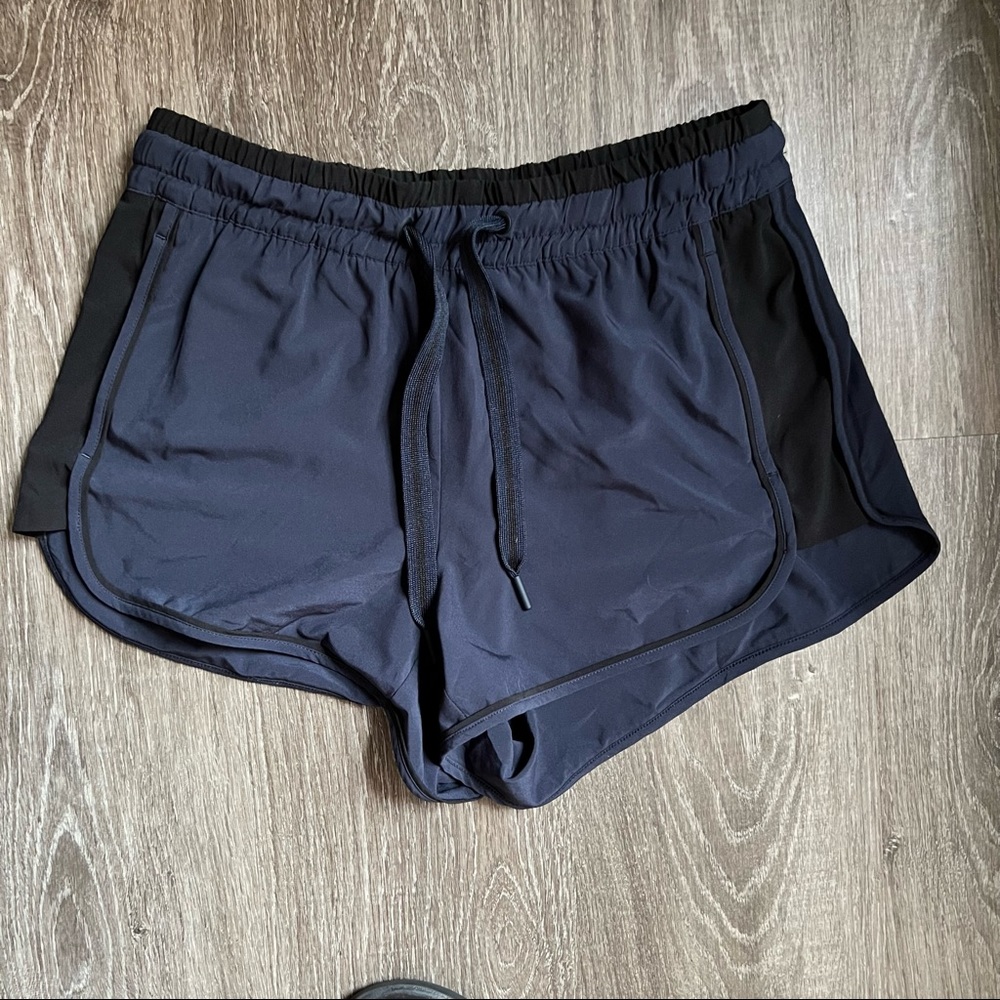 Athleta Colorblocked Shorts 🩳